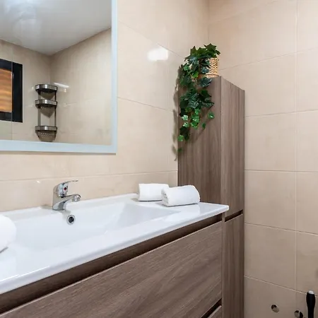 Charming Near Beach, Sea View Terrace Apartment *