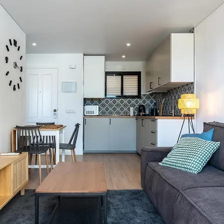 Apartment Charming Near Beach, Sea View Terrace